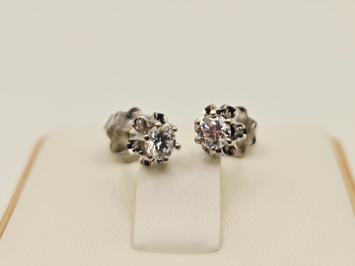 Gold Ohrstecker 750 Brillanten 0.30 ct 18 kt