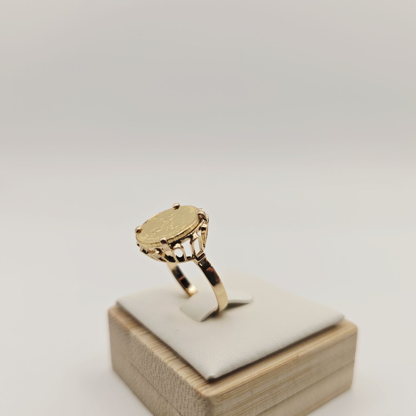 Gold Ring 585 Gold 14KT mit 2 Pesos 900 Gold Mexico Gr 51
