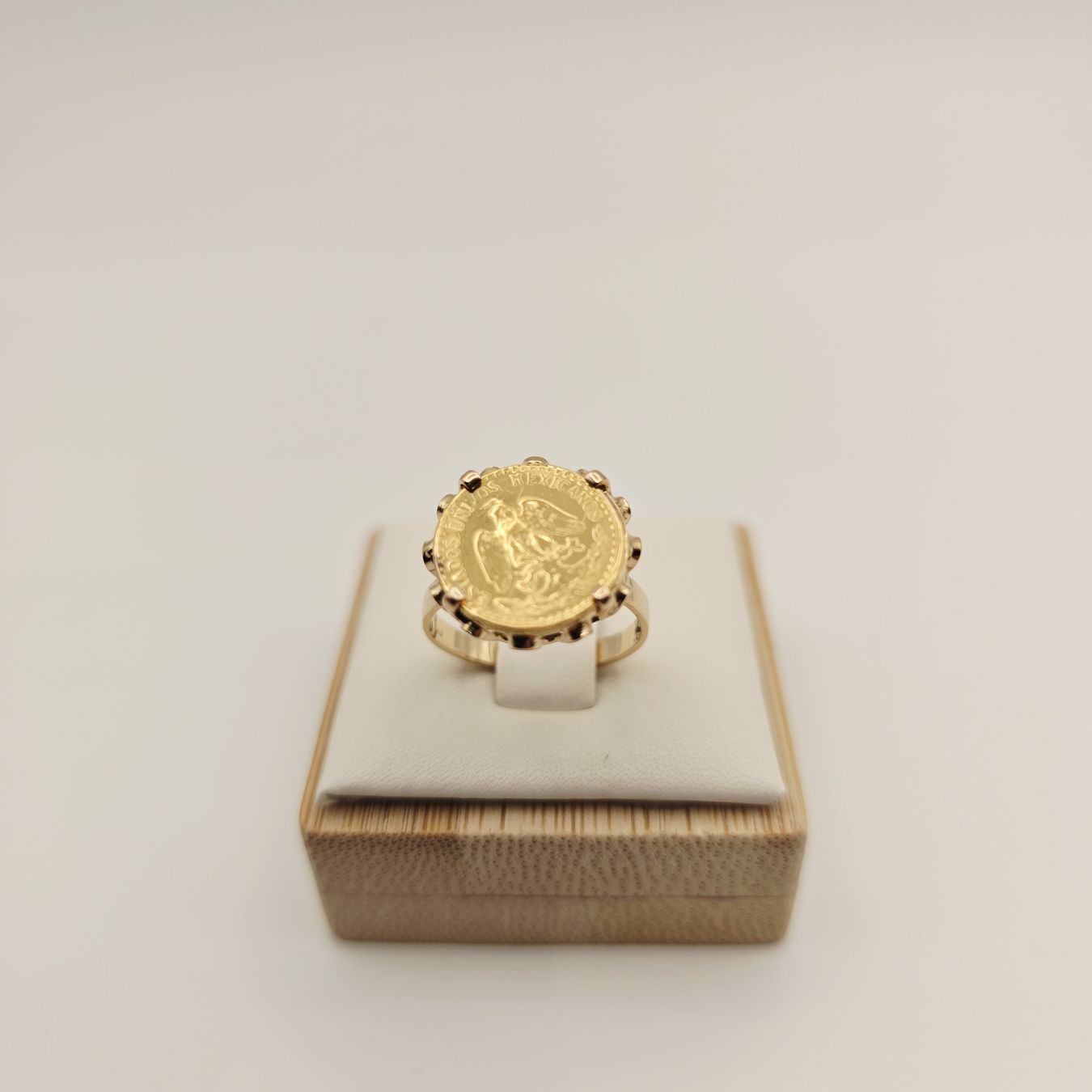 Gold Ring 585 Gold 14KT mit 2 Pesos 900 Gold Mexico Gr 51
