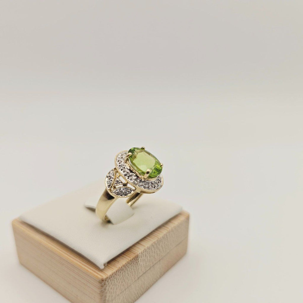 Gold Ring 585 Gold Peridot 22 Brillanten 14 KT Gr 50