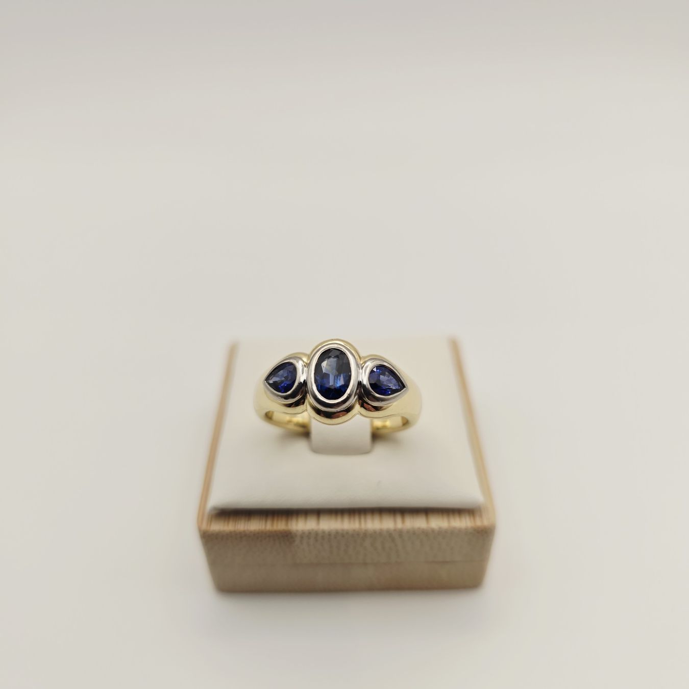 Gold Ring Saphire Brillanten 18KT 750 Gold Gr 55