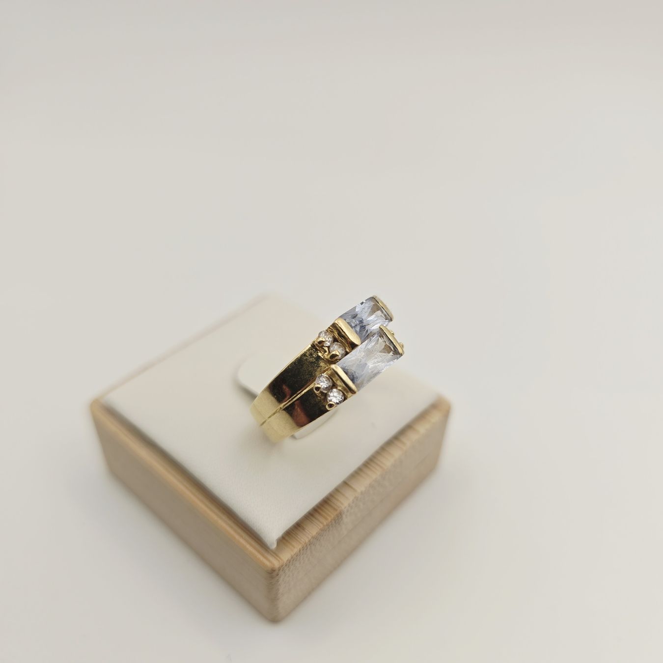 Gold Ring Spinell 750 Gold 18 KT Gr 56