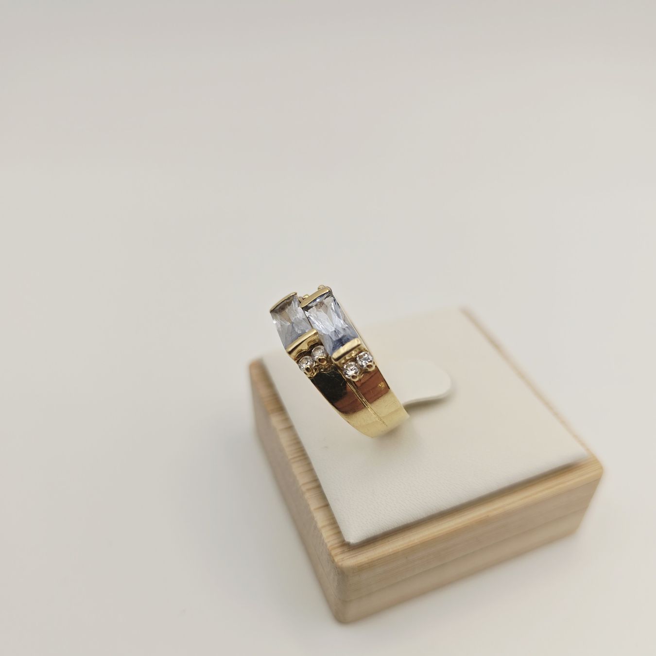 Gold Ring Spinell 750 Gold 18 KT Gr 56