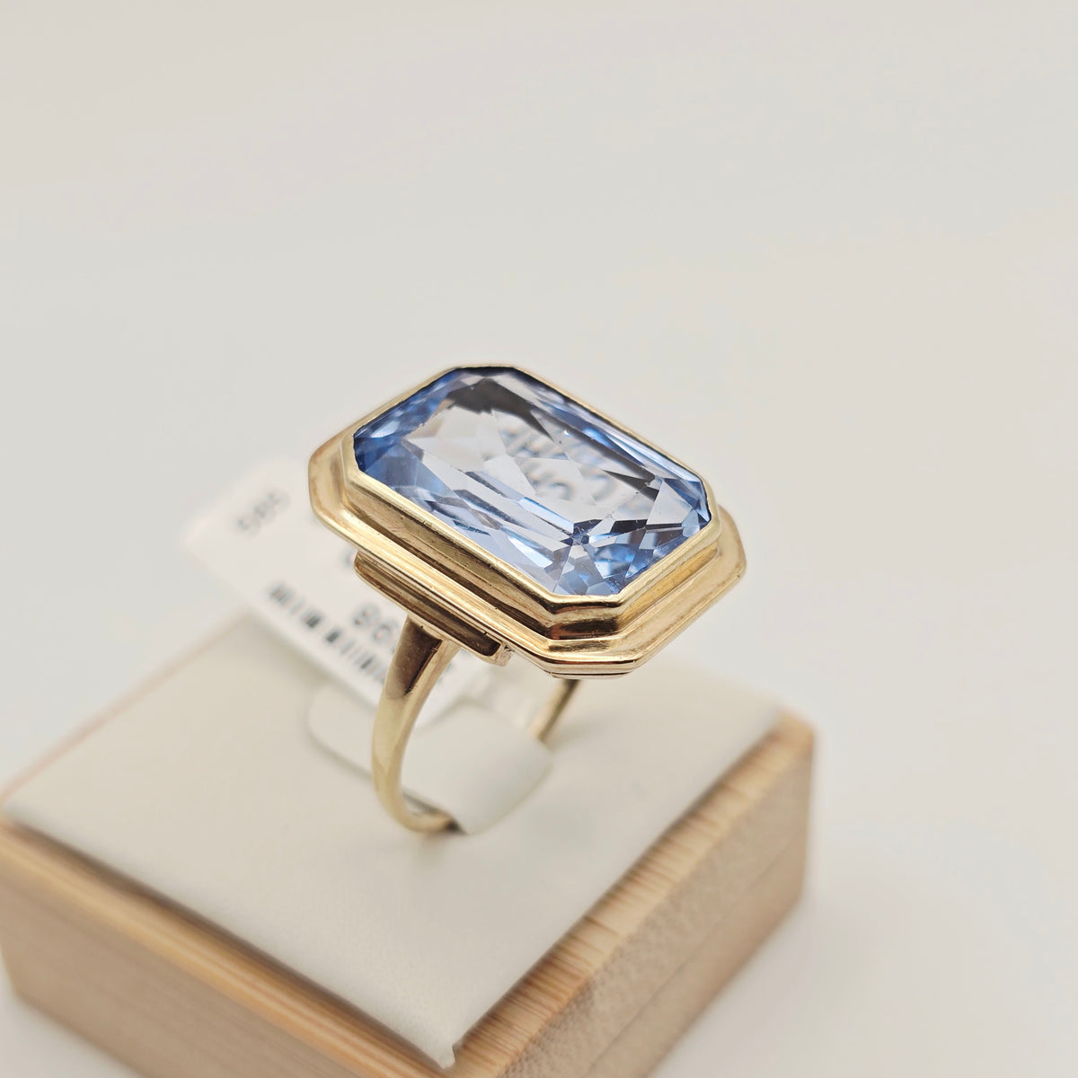 Gold Ring 14 kt Blauer Spinell 585 Gold Gr 59